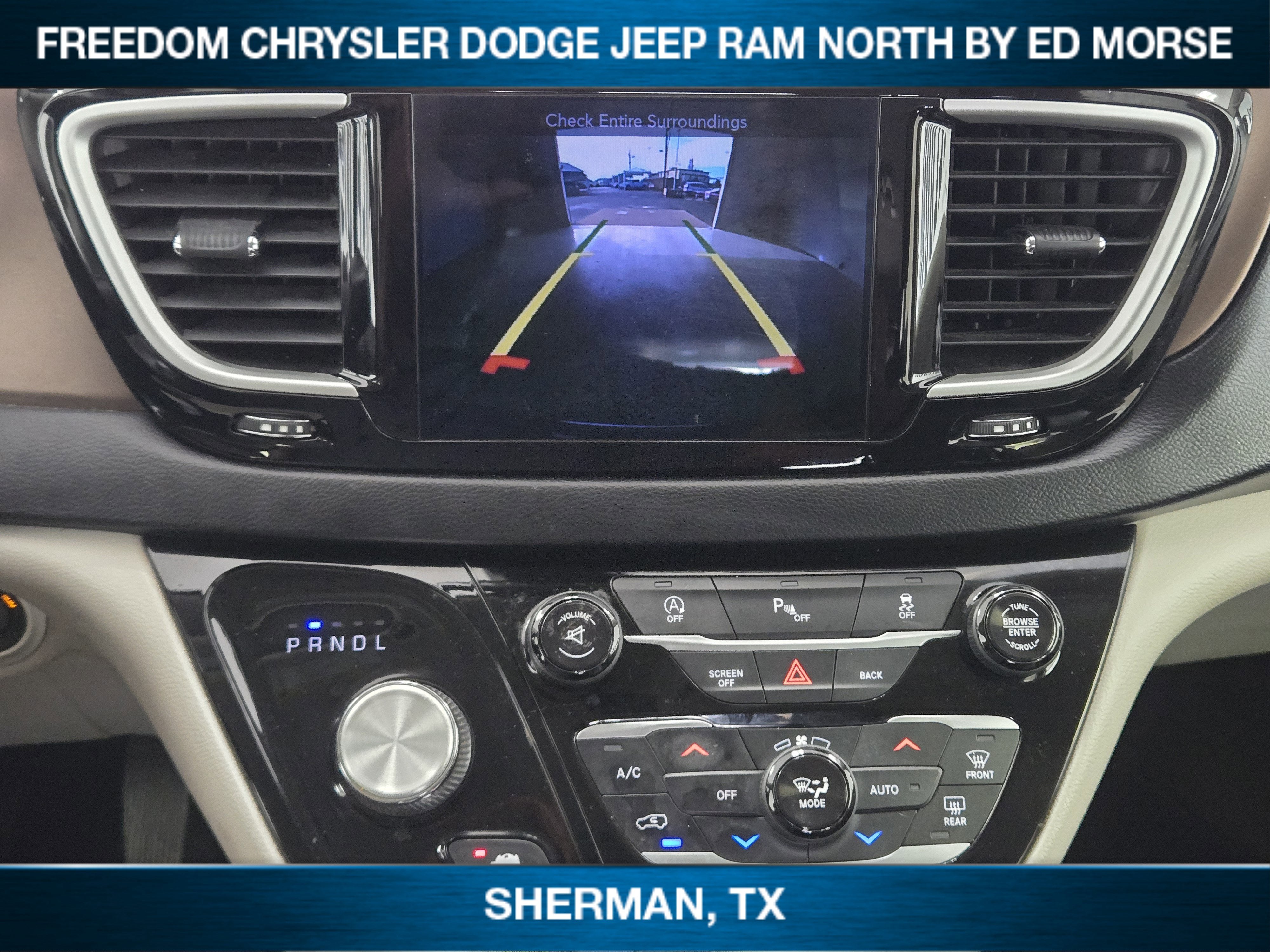 2017 Chrysler Pacifica Touring-L