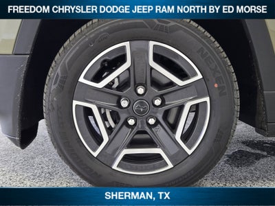 2026 Jeep Cherokee CHEROKEE LAREDO 4X4