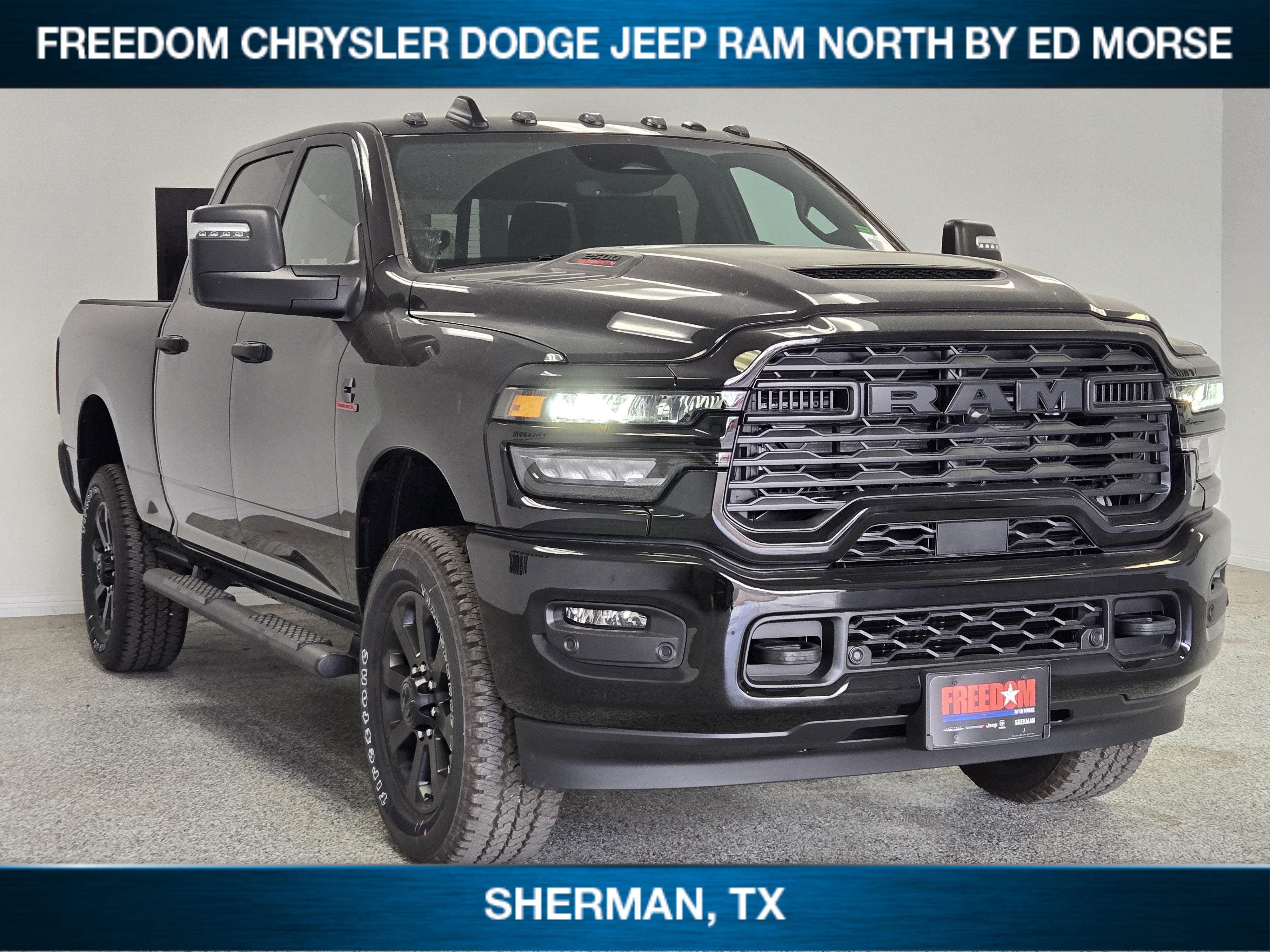 2026 RAM 2500 RAM 2500 BLACK EXPRESS CREW CAB 4X4 6'4' BOX