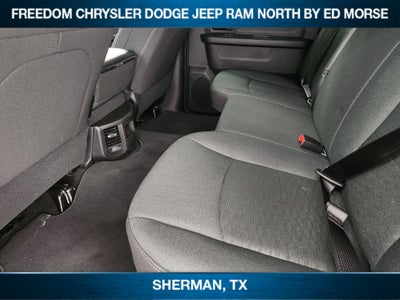 2026 RAM Ram 2500 RAM 2500 BLACK EXPRESS CREW CAB 4X4 6'4' BOX