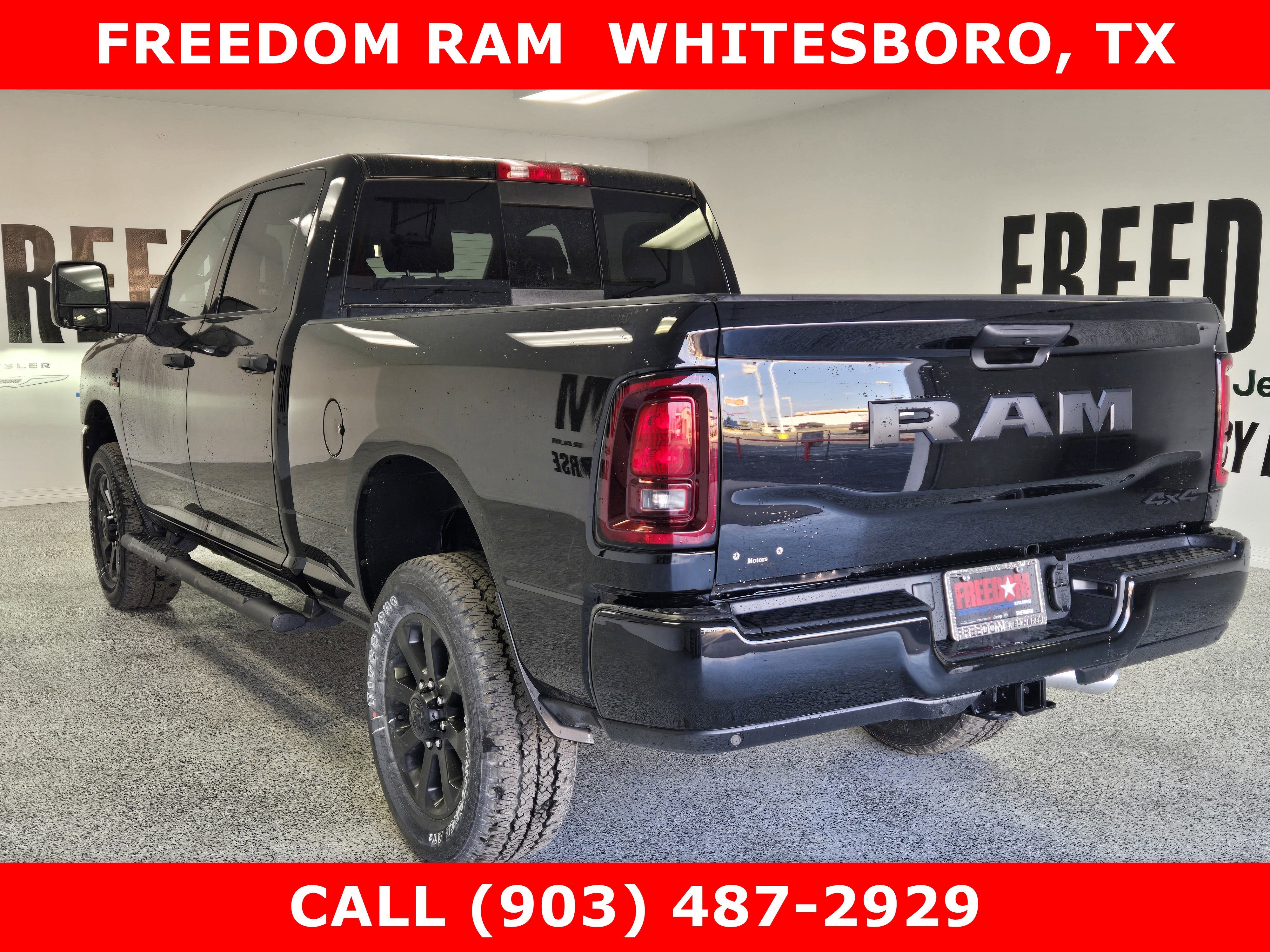 2026 RAM Ram 2500 RAM 2500 BLACK EXPRESS CREW CAB 4X4 6'4' BOX