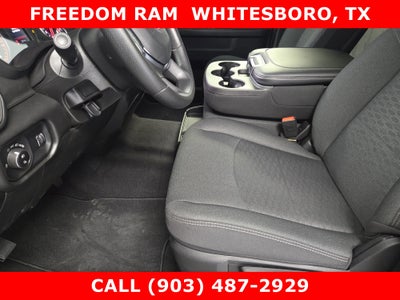 2026 RAM Ram 2500 RAM 2500 BLACK EXPRESS CREW CAB 4X4 6'4' BOX