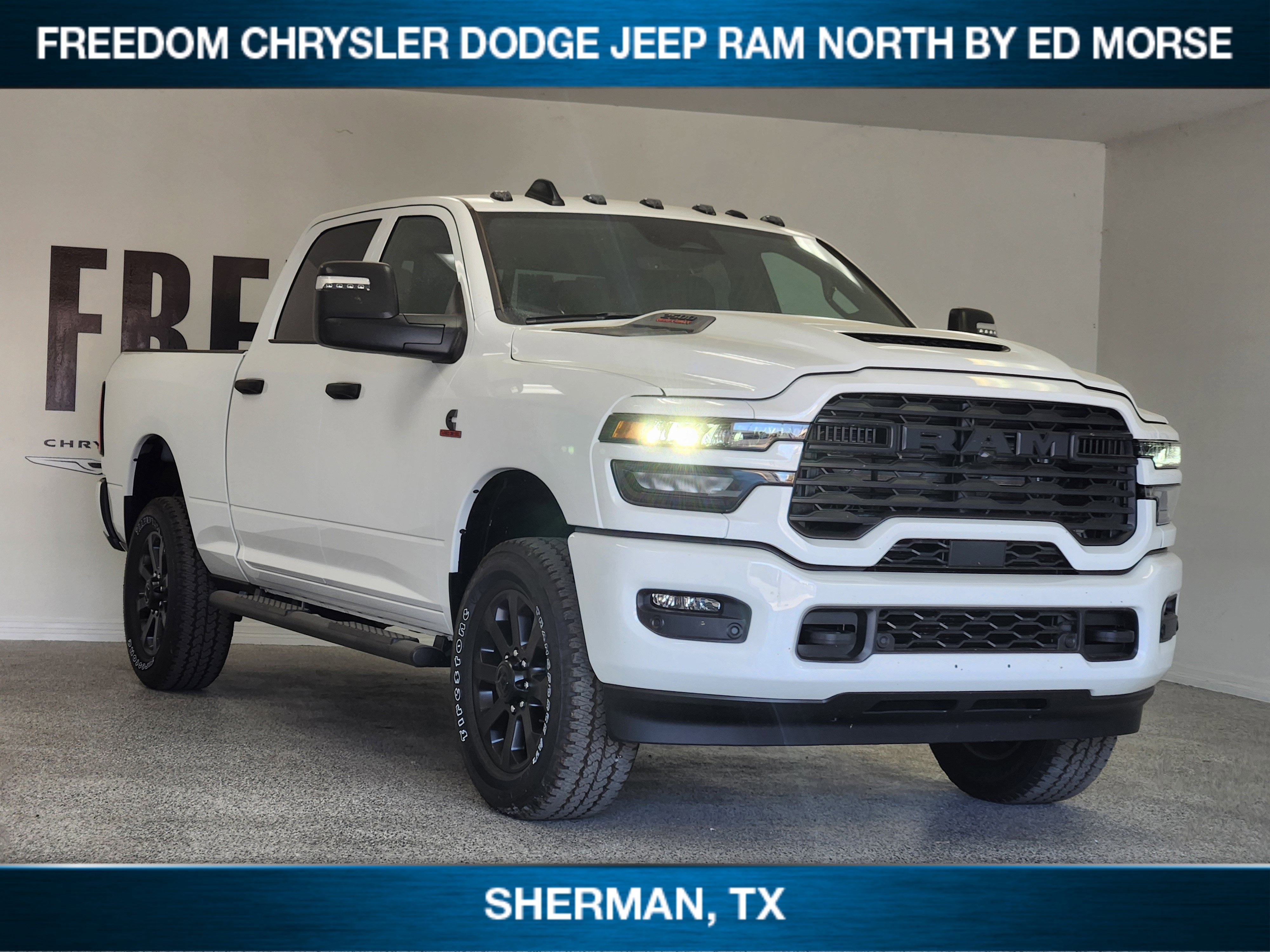 2026 RAM Ram 2500 RAM 2500 BLACK EXPRESS CREW CAB 4X4 6'4' BOX