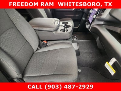 2026 RAM Ram 2500 RAM 2500 BLACK EXPRESS CREW CAB 4X4 6'4' BOX