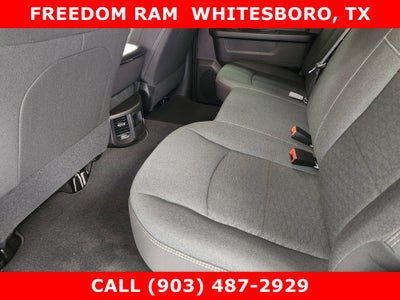 2026 RAM Ram 2500 RAM 2500 BLACK EXPRESS CREW CAB 4X4 6'4' BOX