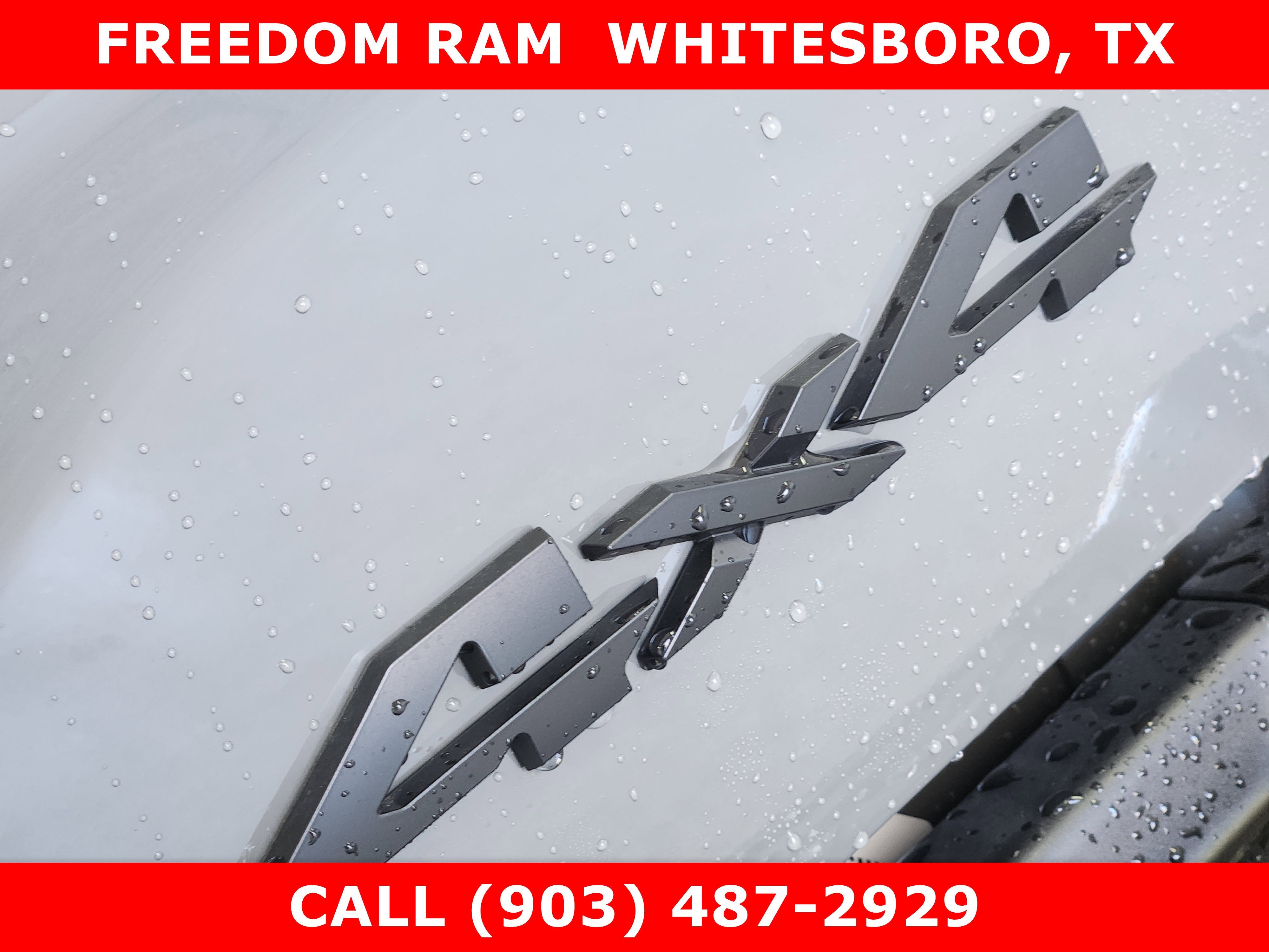 2026 RAM Ram 2500 RAM 2500 BLACK EXPRESS CREW CAB 4X4 6'4' BOX