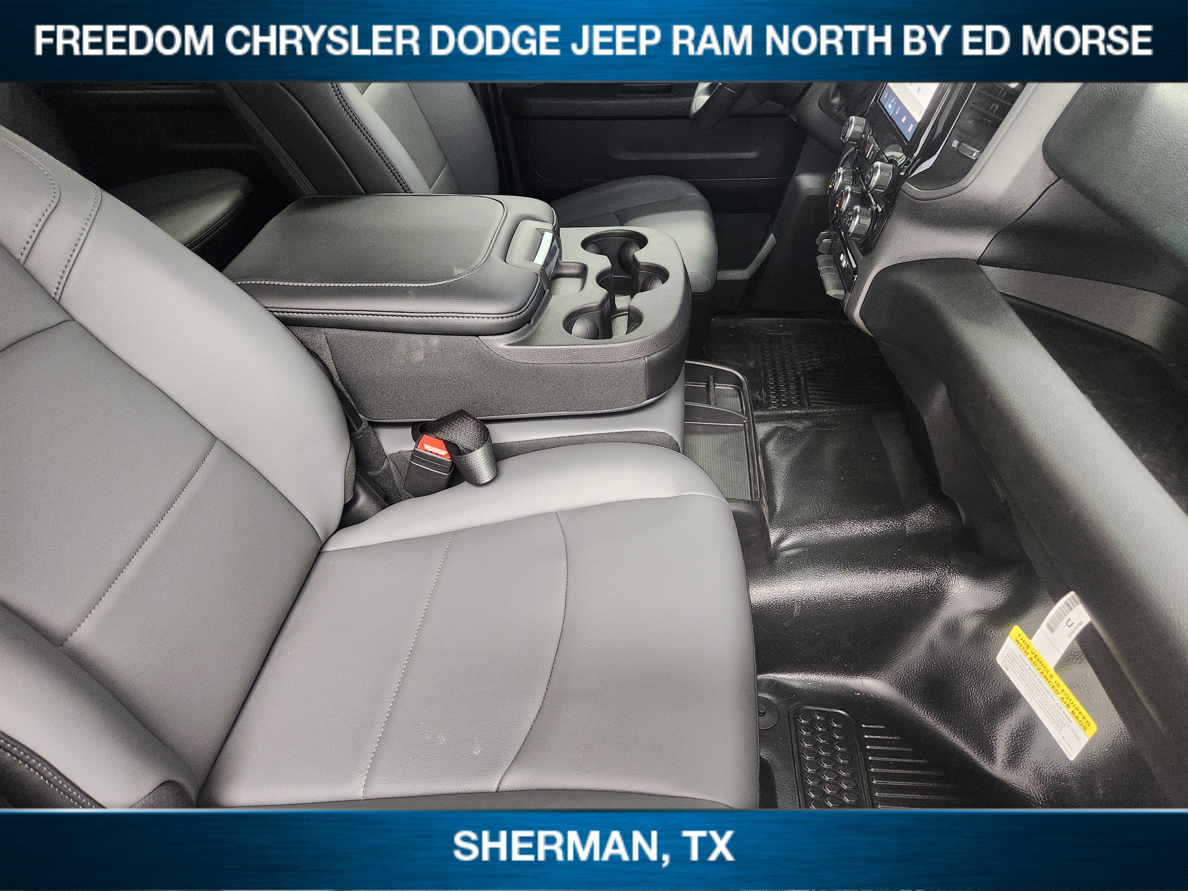 2026 RAM 3500 RAM 3500 TRADESMAN CREW CAB 4X4 8' BOX