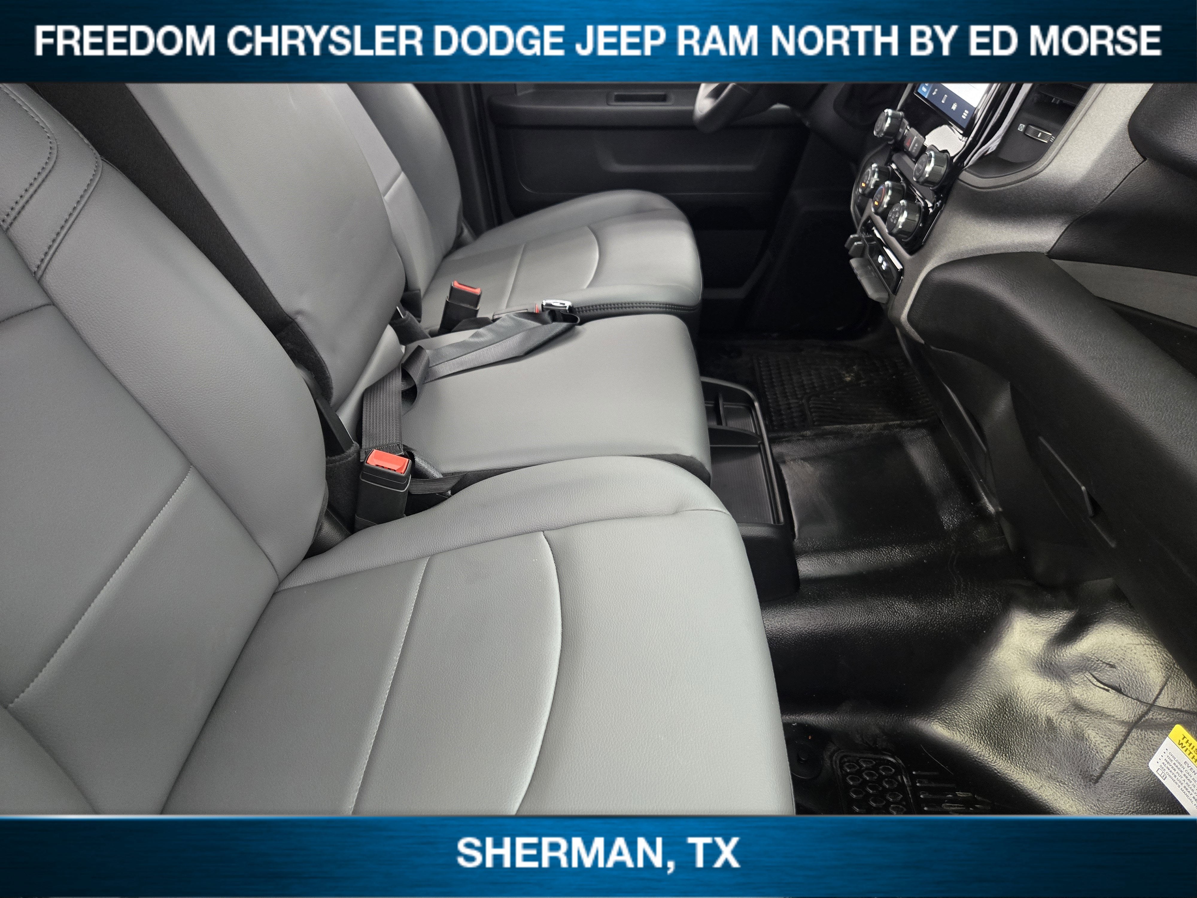 2026 RAM Ram 3500 RAM 3500 TRADESMAN CREW CAB 4X4 8' BOX