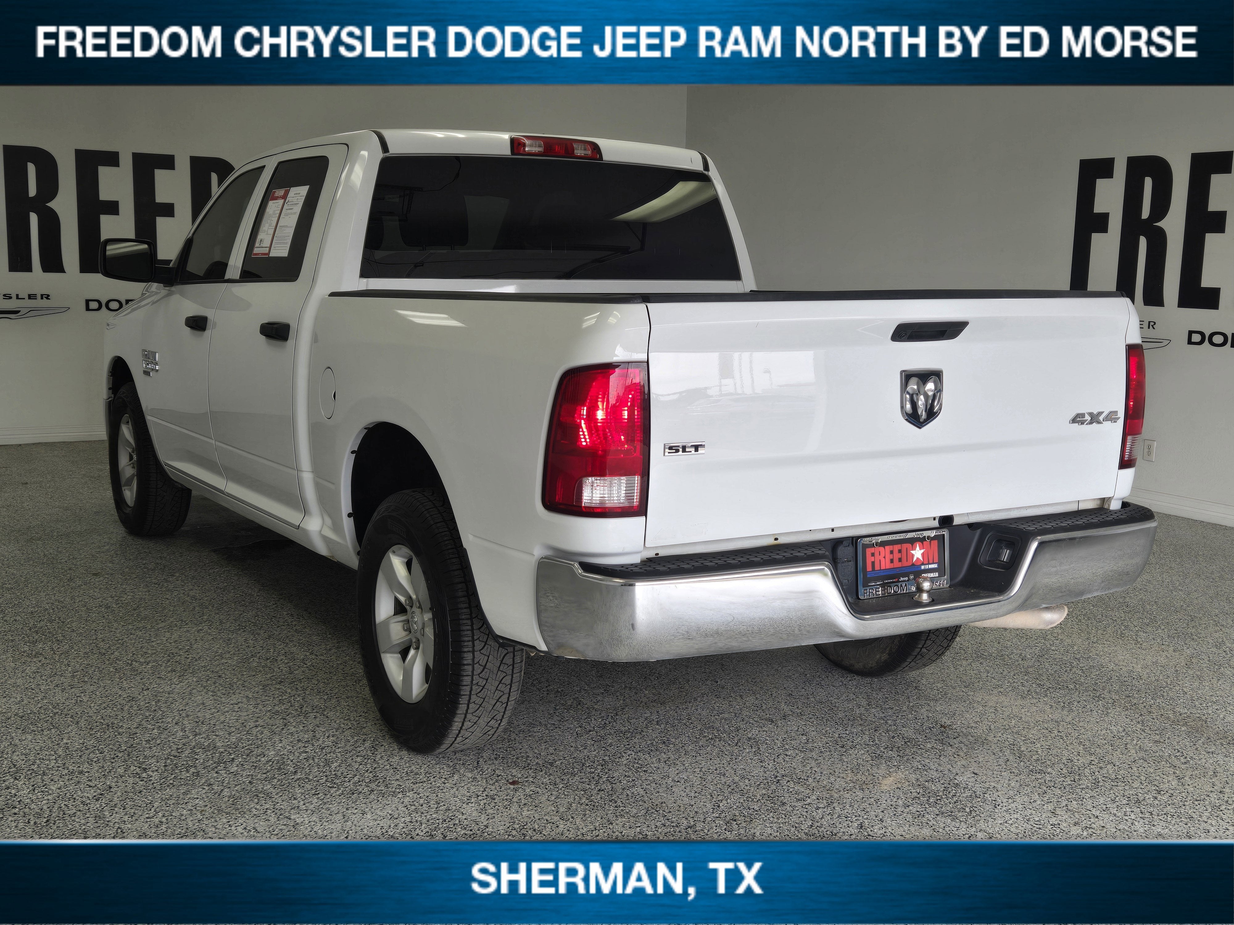 2023 RAM 1500 Classic SLT Crew Cab 4x4 5'7' Box