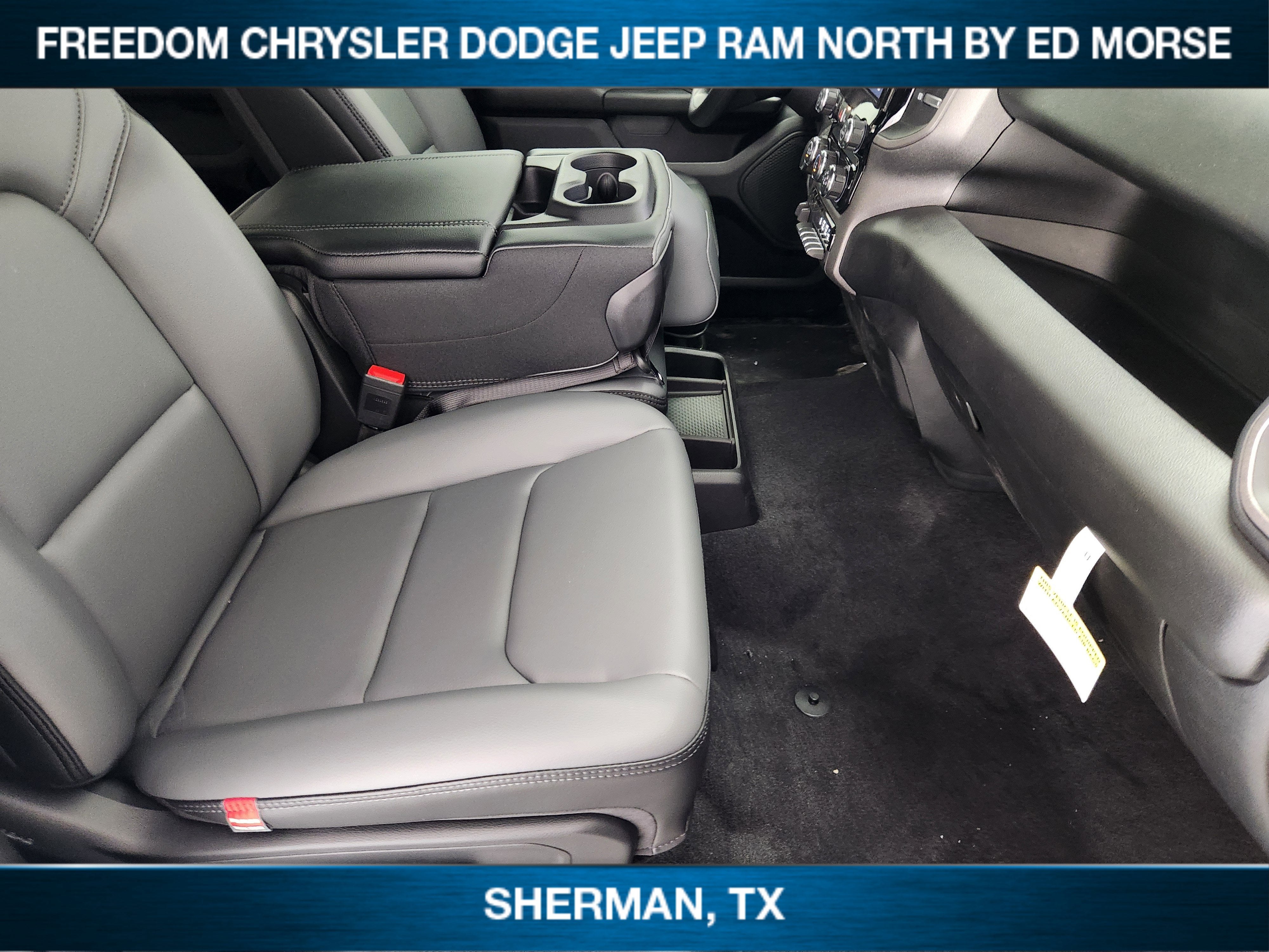2026 RAM Ram 1500 RAM 1500 TRADESMAN CREW CAB 4X2 5'7' BOX