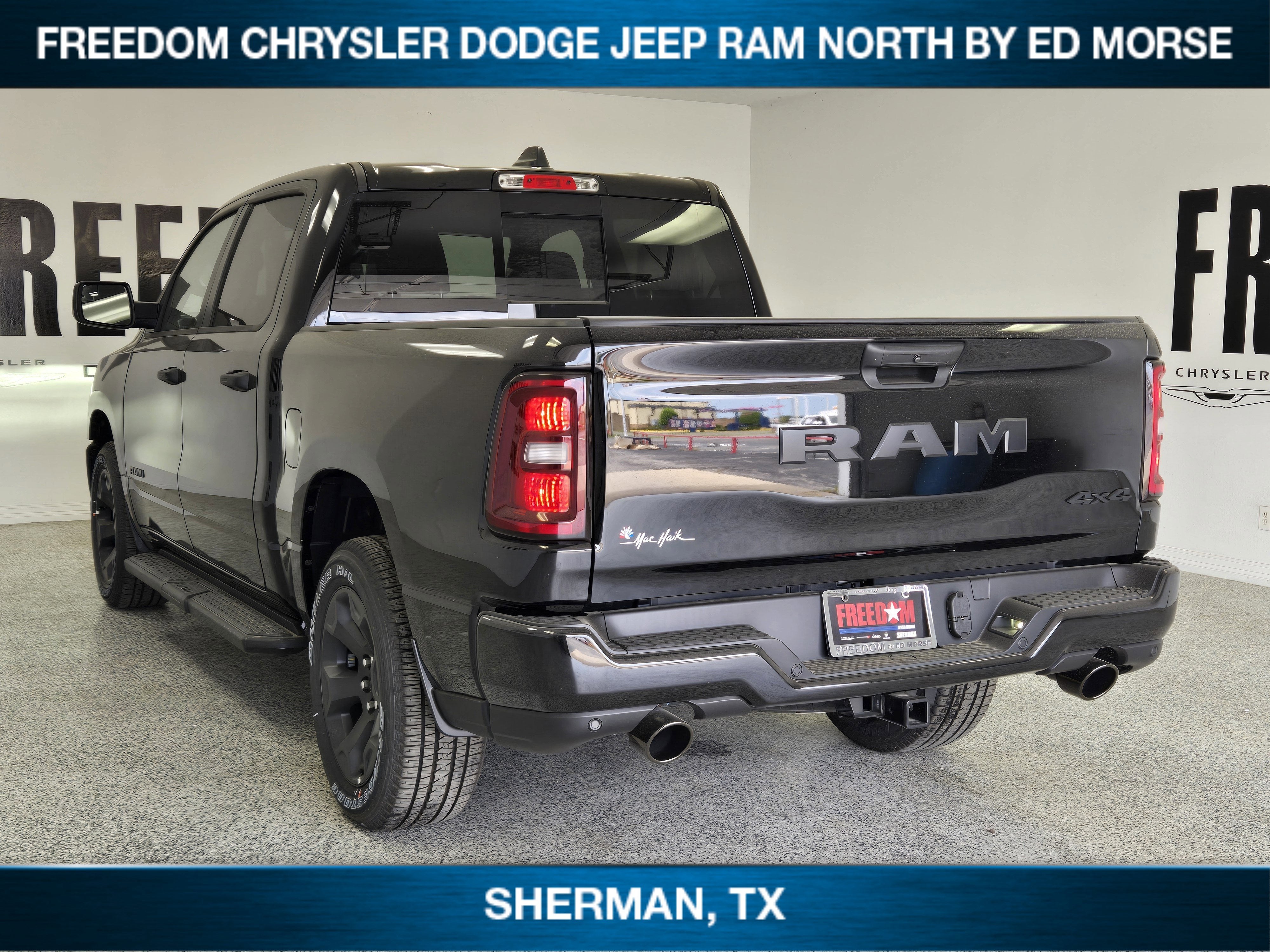 2026 RAM Ram 1500 RAM 1500 EXPRESS CREW CAB 4X4 5'7' BOX