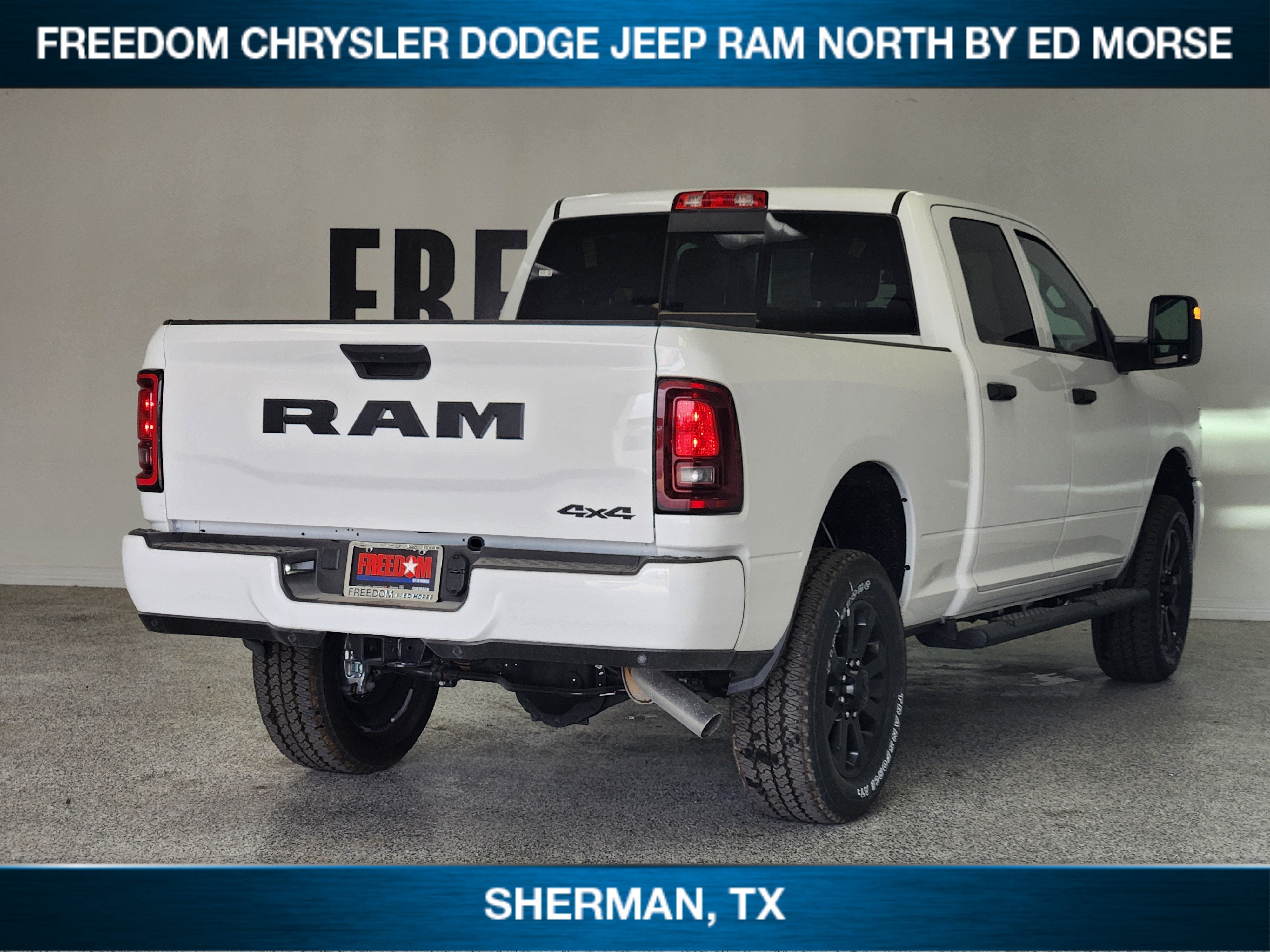 2026 RAM Ram 2500 RAM 2500 BLACK EXPRESS CREW CAB 4X4 6'4' BOX