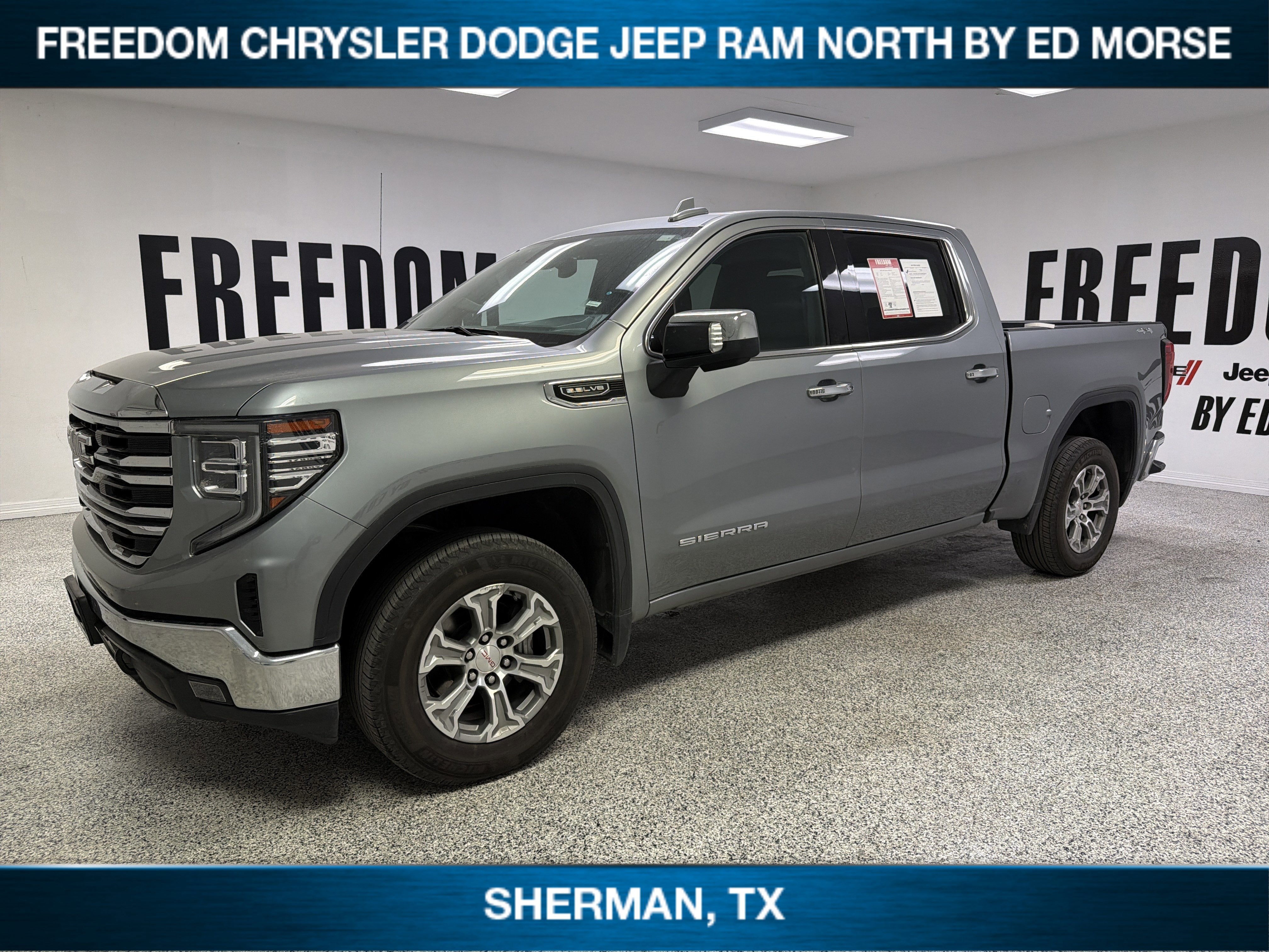 2025 GMC Sierra 1500 4WD Crew Cab Short Box SLT