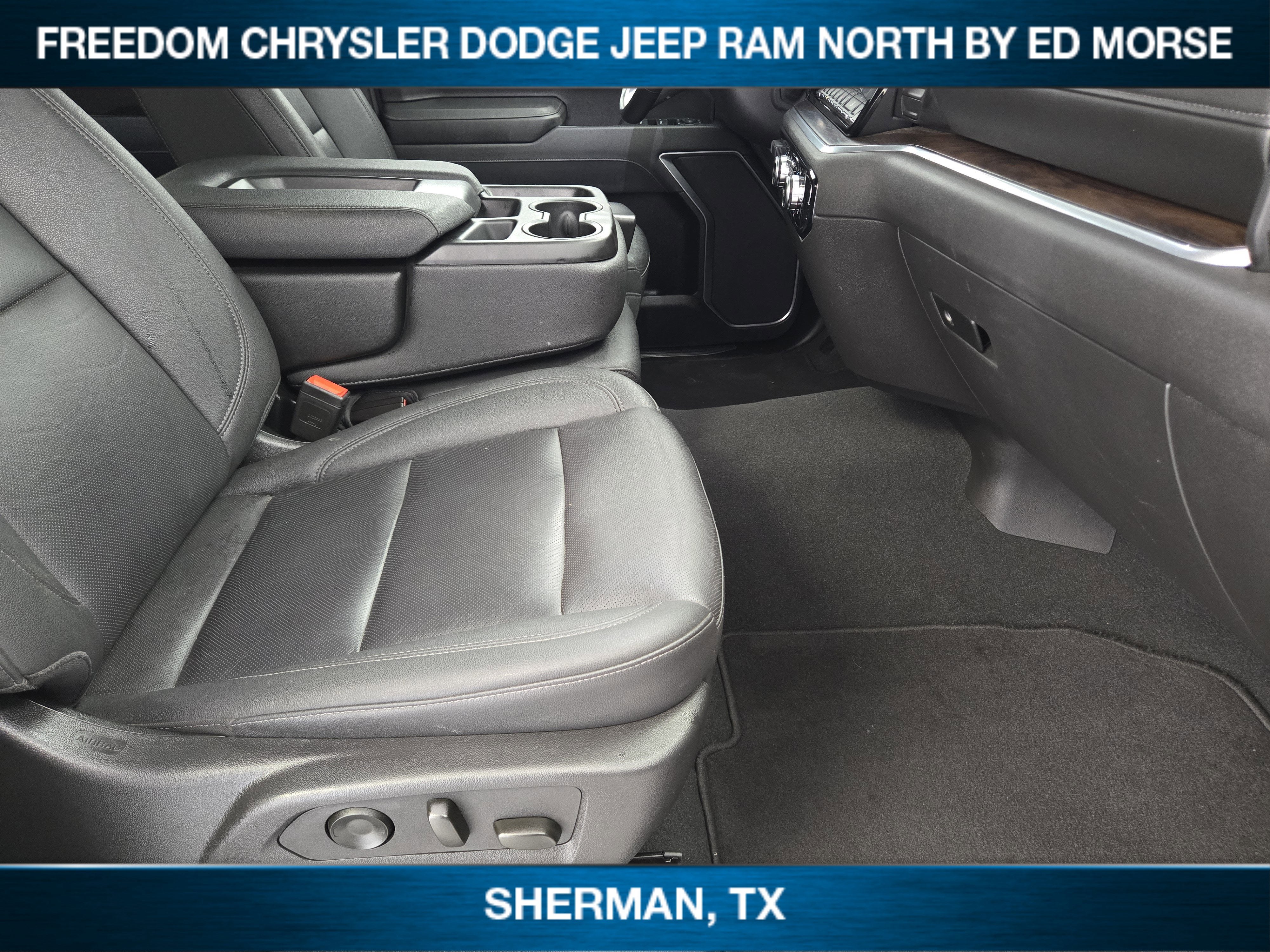 2025 GMC Sierra 1500 4WD Crew Cab Short Box SLT