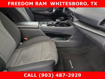 2023 Nissan Rogue SV FWD