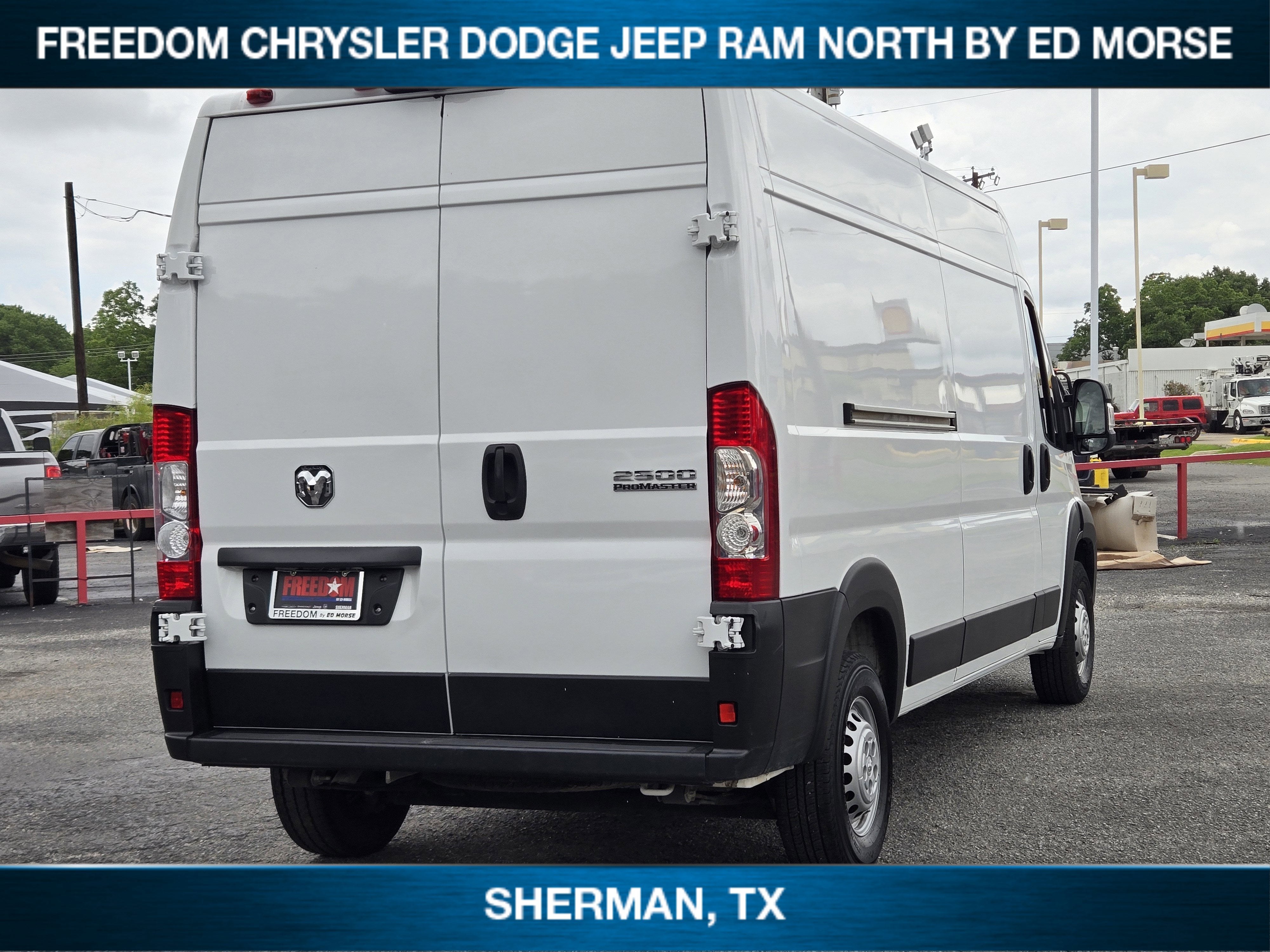 2025 RAM ProMaster Cargo Van Tradesman