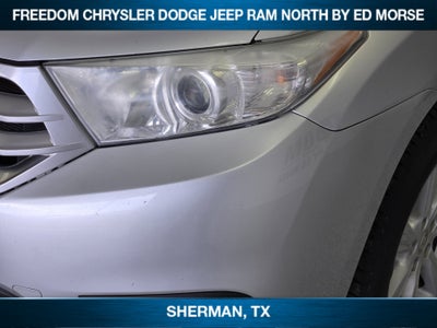 2012 Toyota Highlander SE