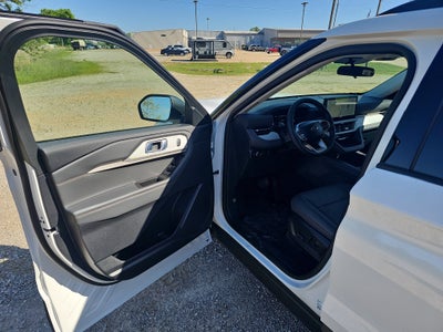 2026 Ford Explorer Active w/200A Pkg