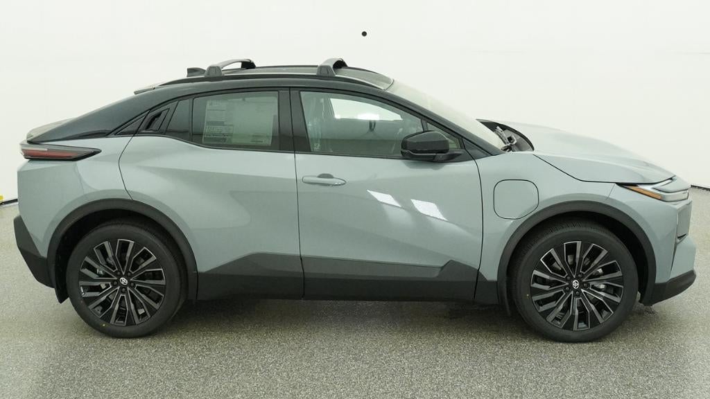 2026 Toyota C-HR XSE