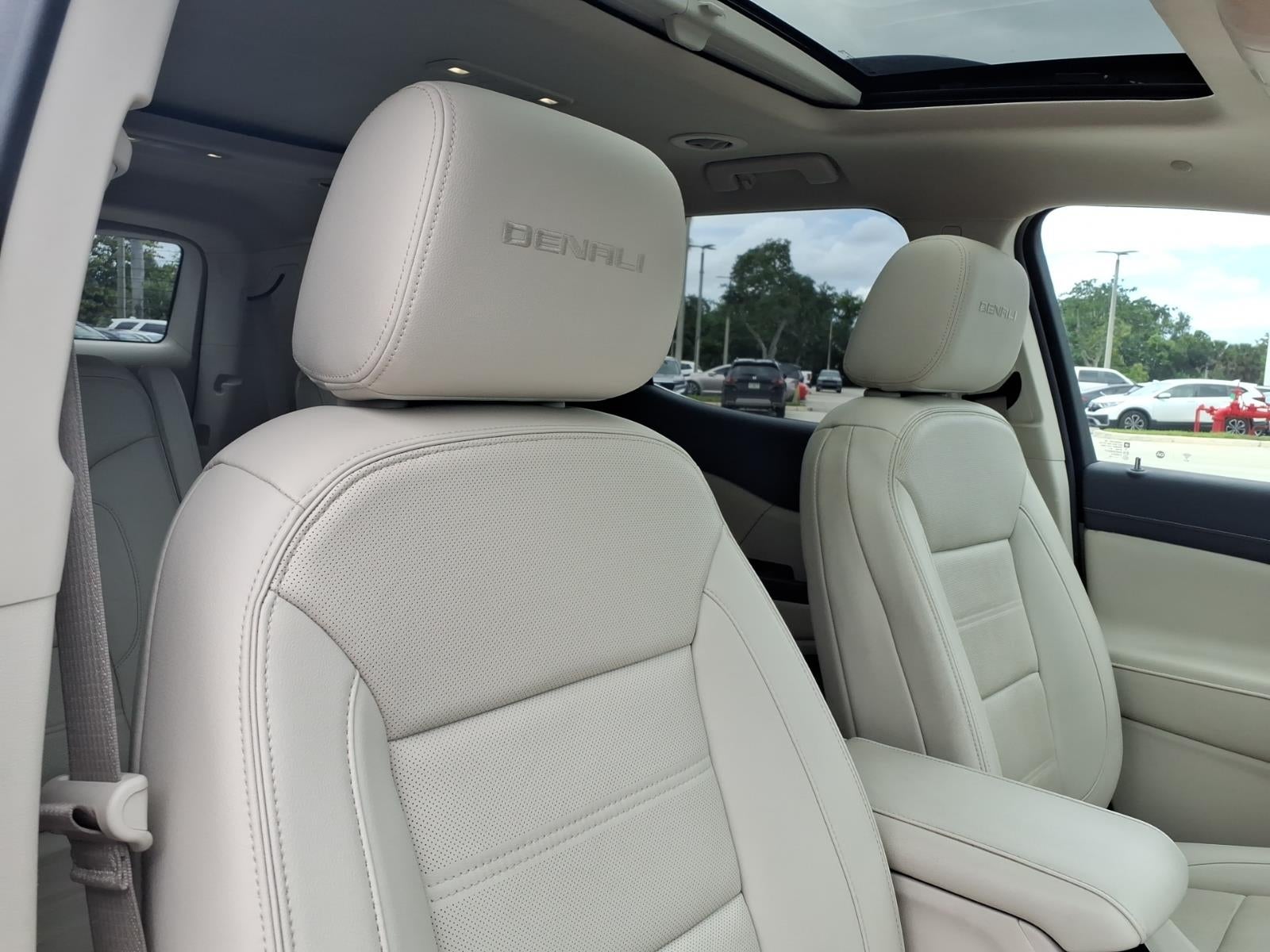 2022 GMC Acadia Denali