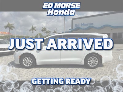 2022 Chrysler Pacifica Touring L