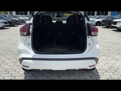 2021 Nissan Kicks S