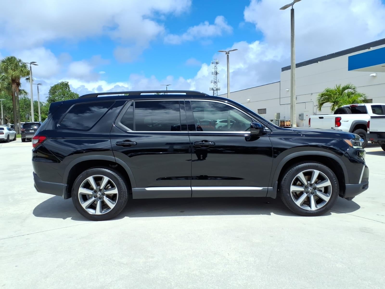 2025 Honda Pilot Elite