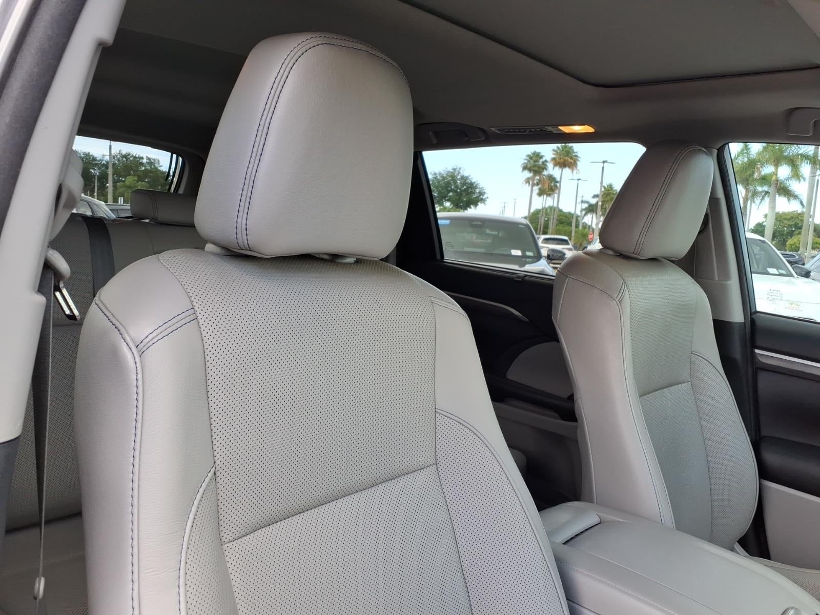 2017 Toyota Highlander Limited