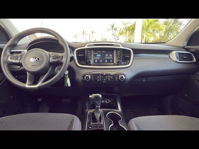 2018 Kia Sorento LX