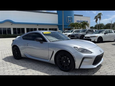 2024 Toyota GR86 Premium