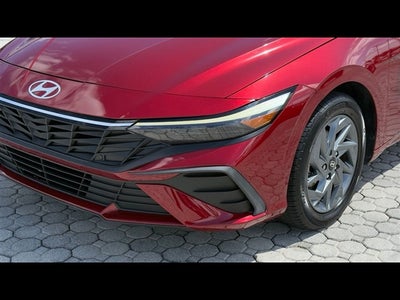 2024 Hyundai ELANTRA SEL
