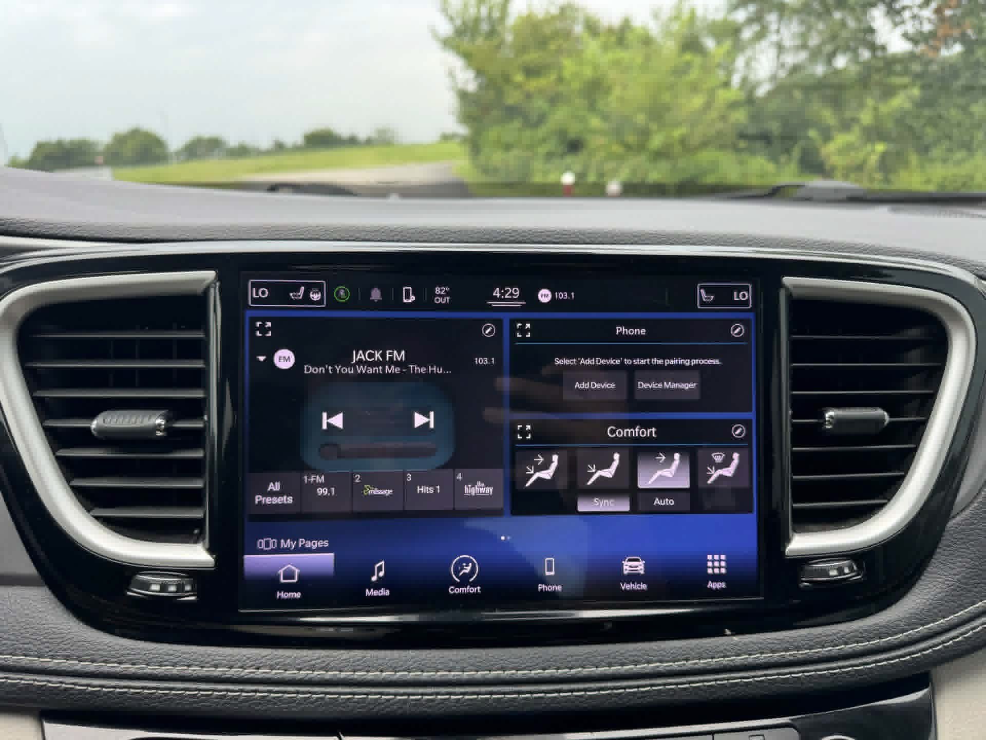 2022 Chrysler Pacifica Touring L