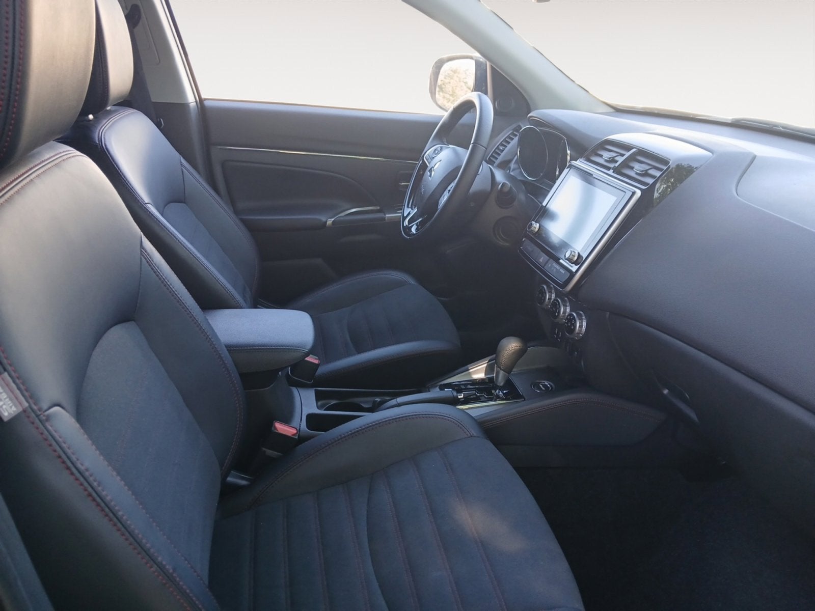 2024 Mitsubishi Outlander Sport S