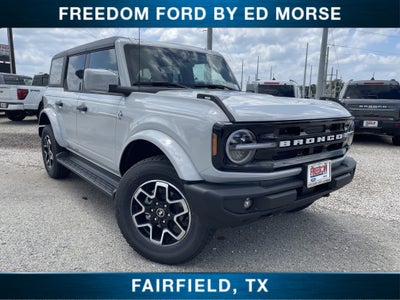 2026 Ford Bronco Outer Banks