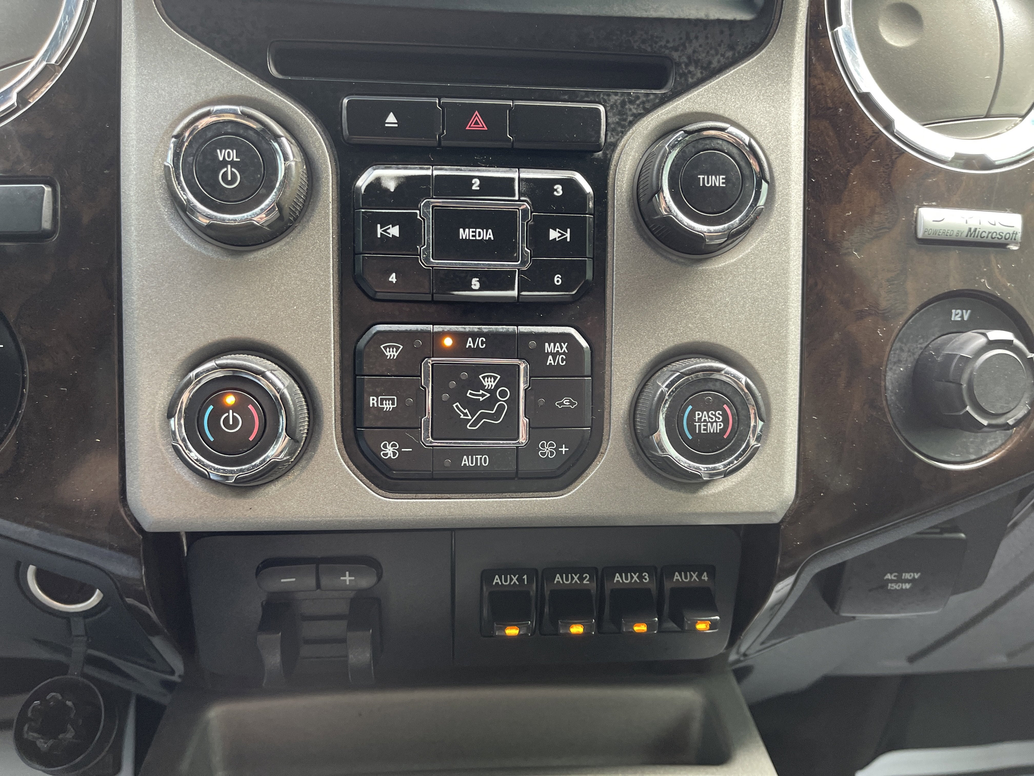 2015 Ford Super Duty F-250 SRW Platinum