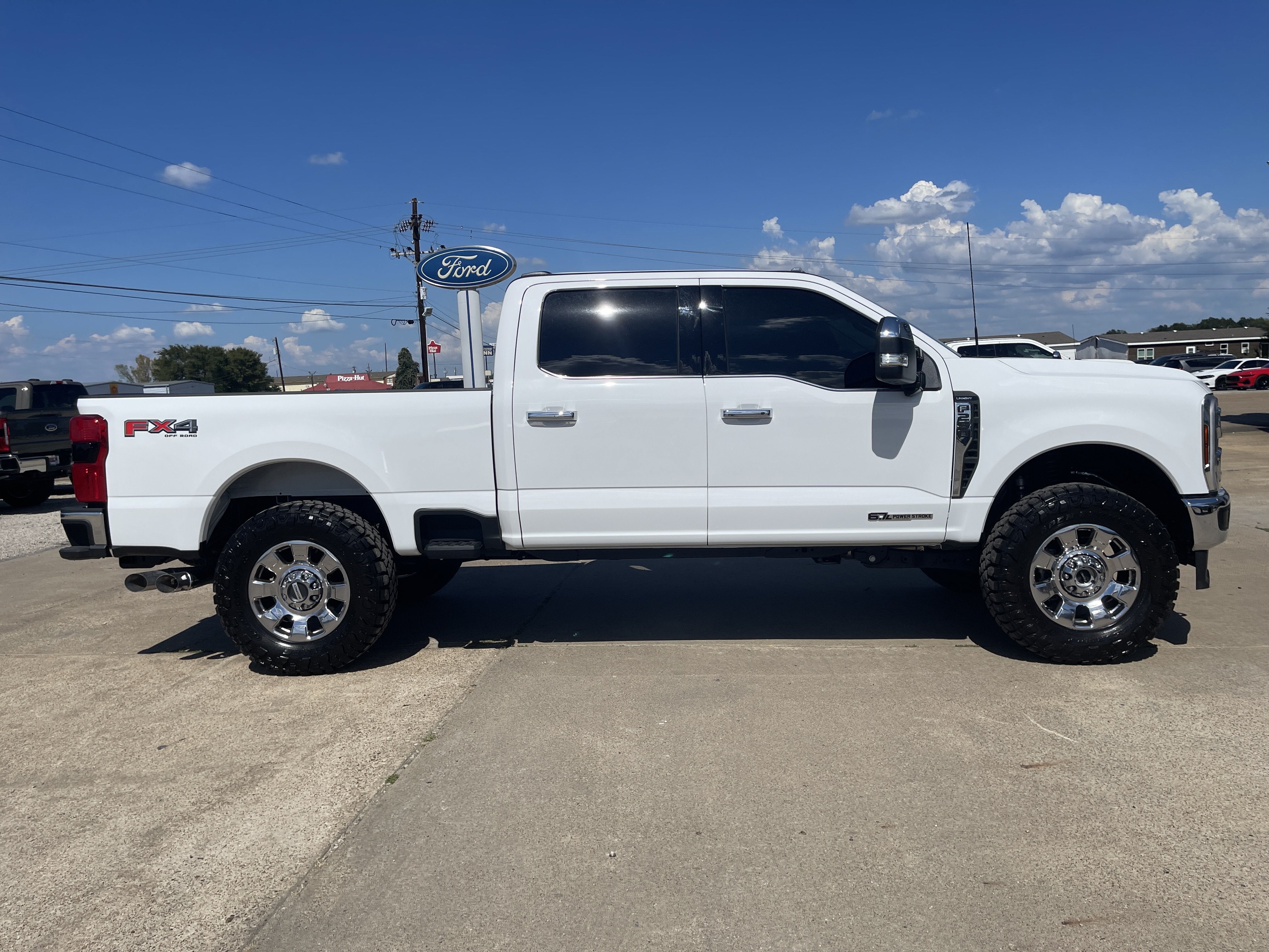 2026 Ford Super Duty F-250 SRW LARIAT