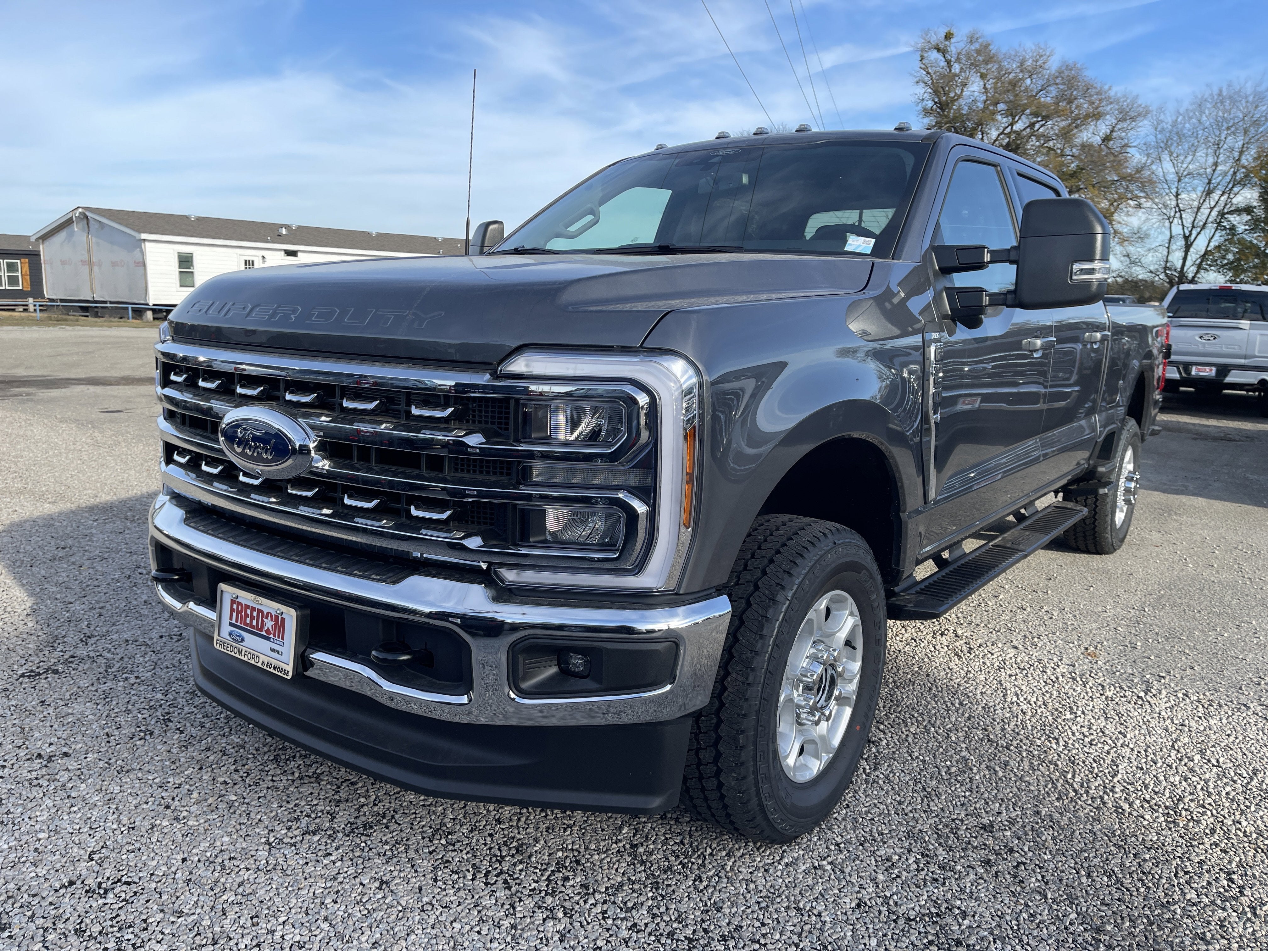 2026 Ford Super Duty F-350 SRW XLT