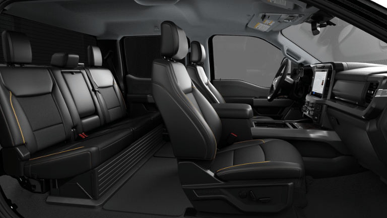 2027 Ford Super Duty F-350 DRW LARIAT