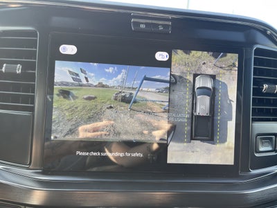 2027 Ford Super Duty F-350 DRW LARIAT