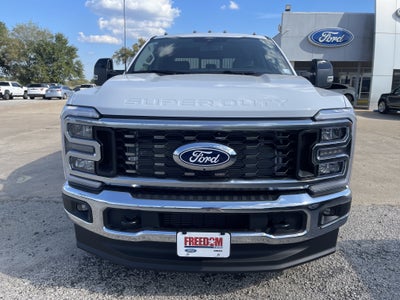 2027 Ford Super Duty F-350 DRW LARIAT