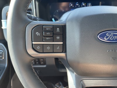 2027 Ford Super Duty F-350 DRW F-350® Lariat®