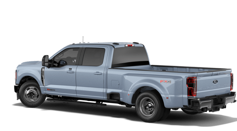 2027 Ford Super Duty F-350 DRW LARIAT