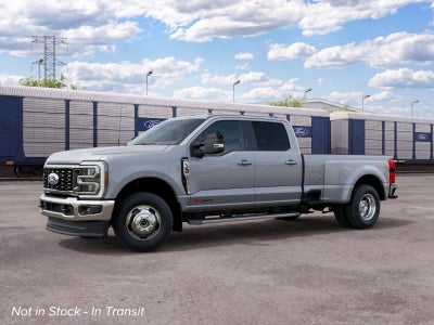 2027 Ford Super Duty F-350 DRW LARIAT