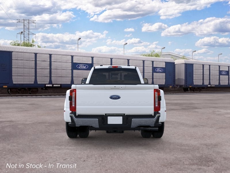 2026 Ford Super Duty F-350 DRW LARIAT