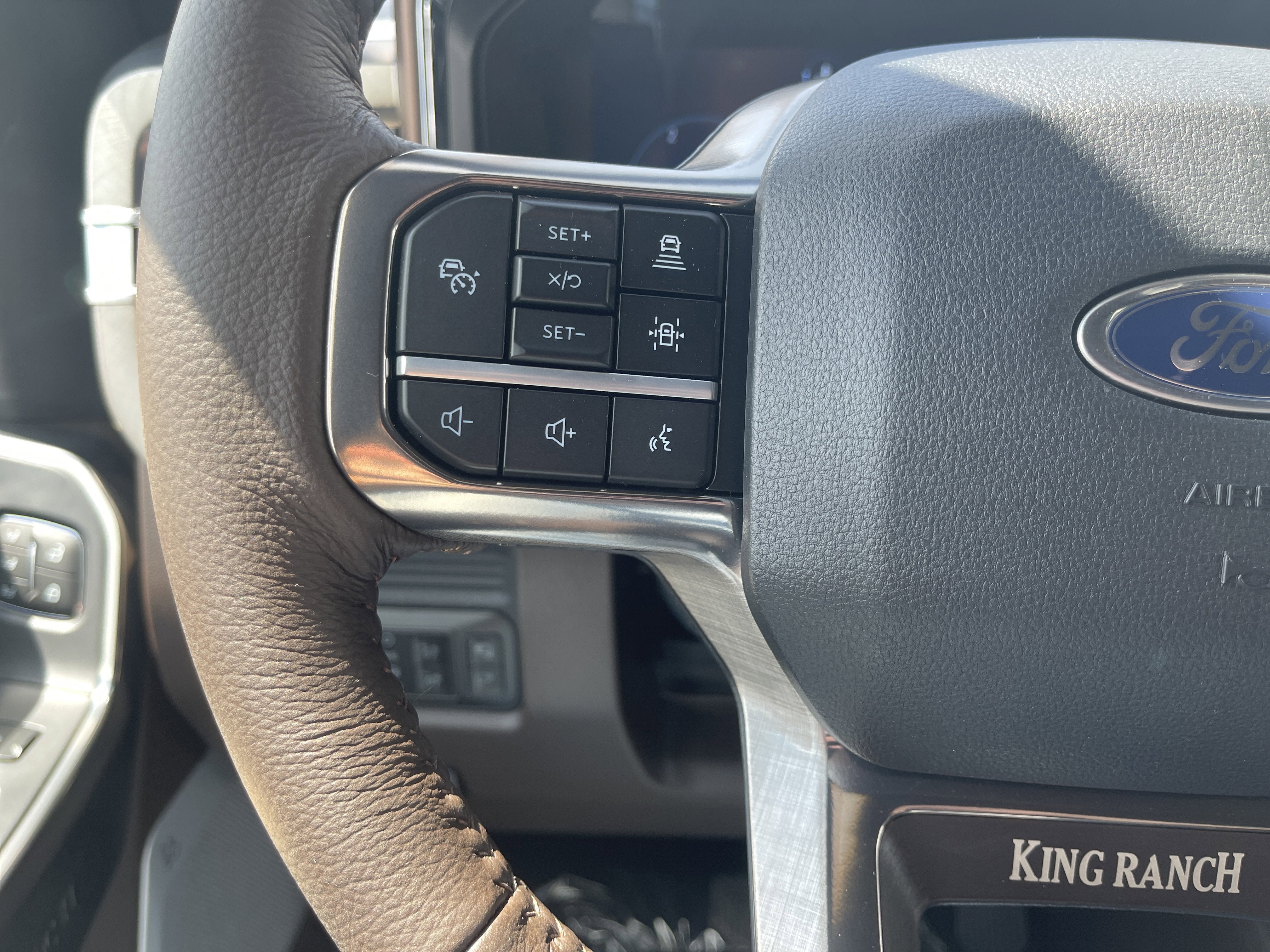 2026 Ford Super Duty F-350 DRW King Ranch