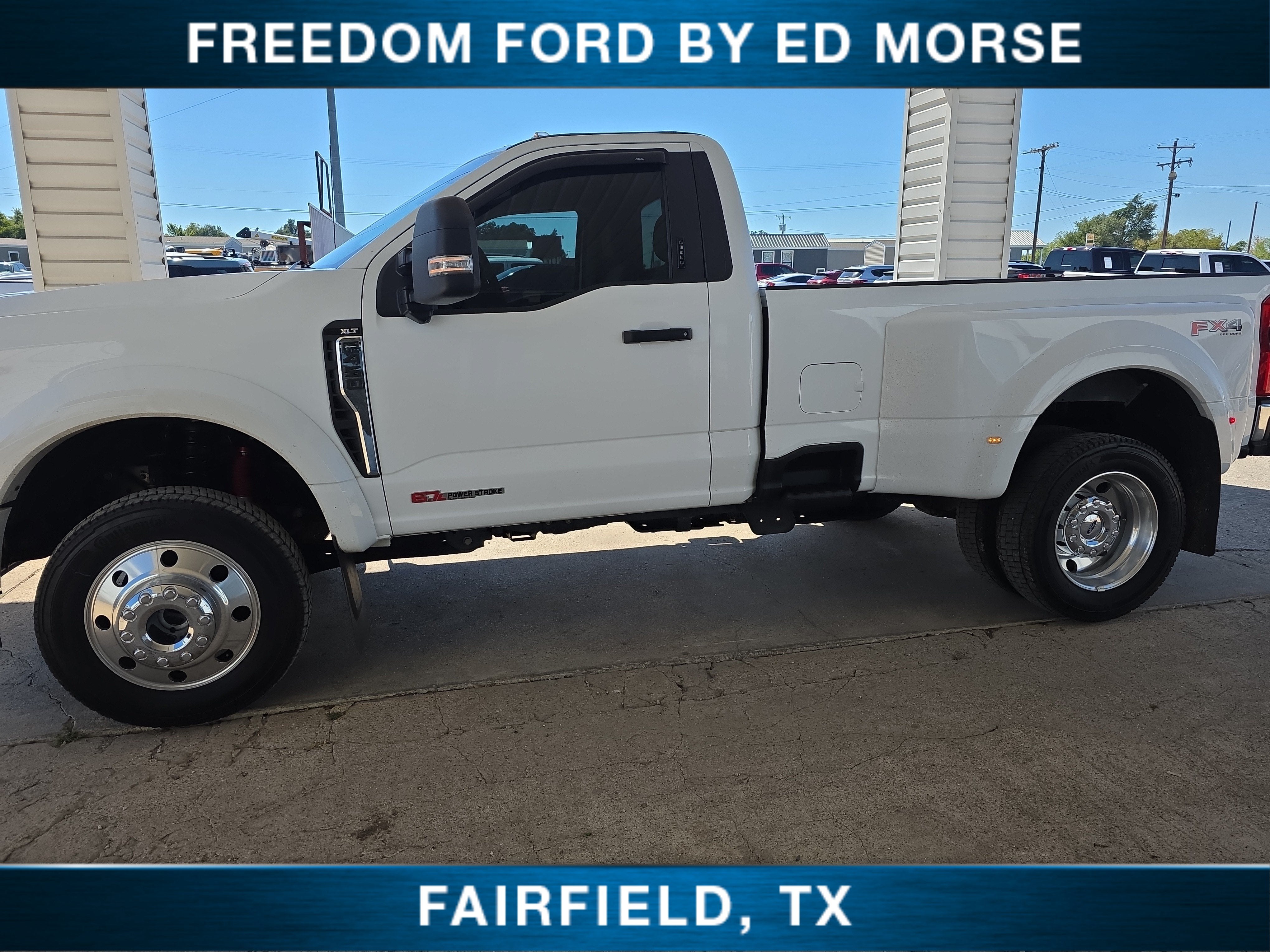2023 Ford Super Duty F-450 DRW XLT