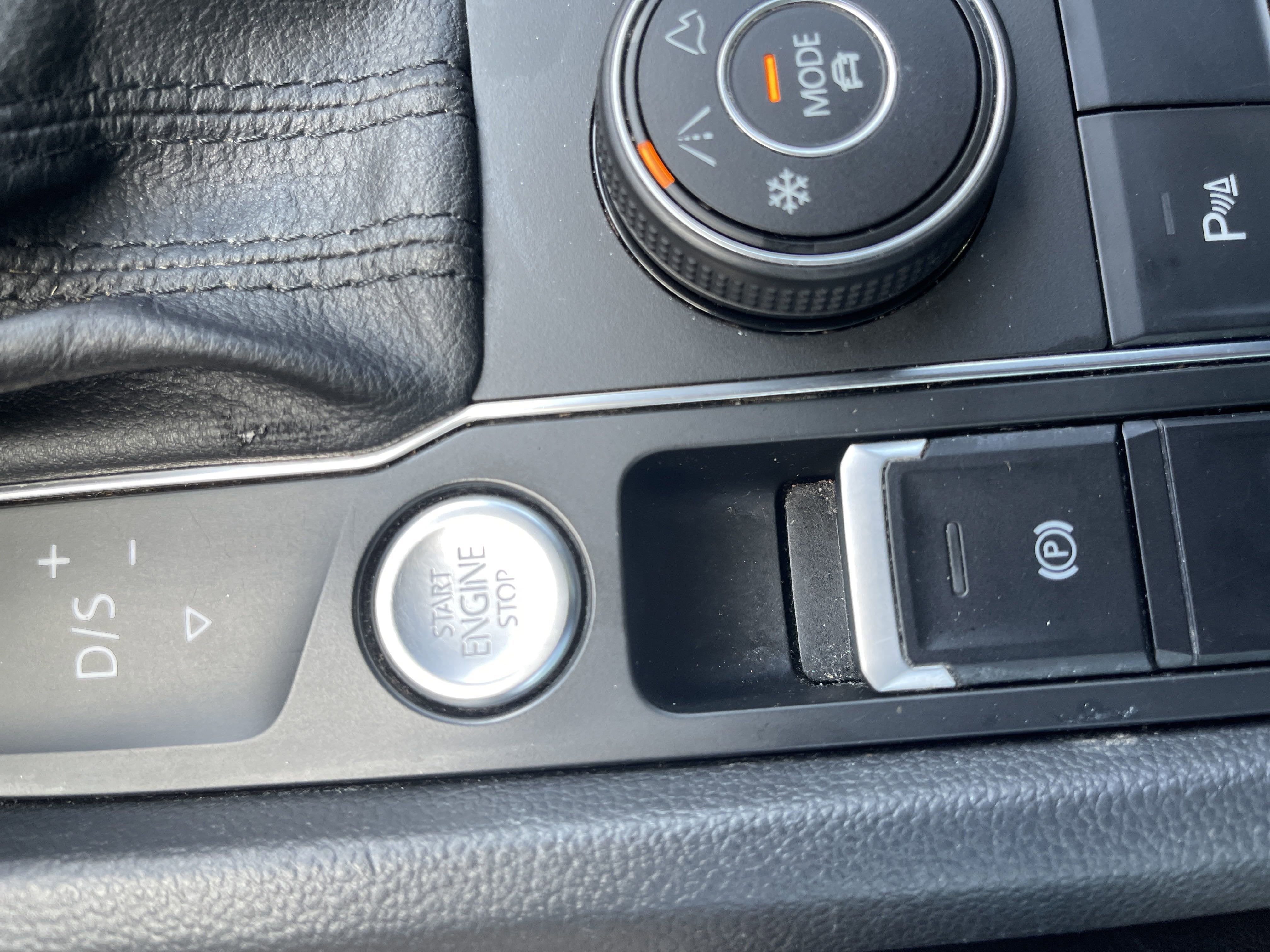 2020 Volkswagen Atlas Cross Sport 2.0T SEL