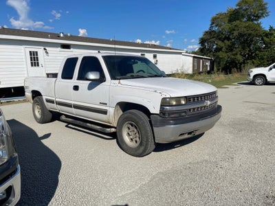 2000 Chevrolet Silverado 1500 LS