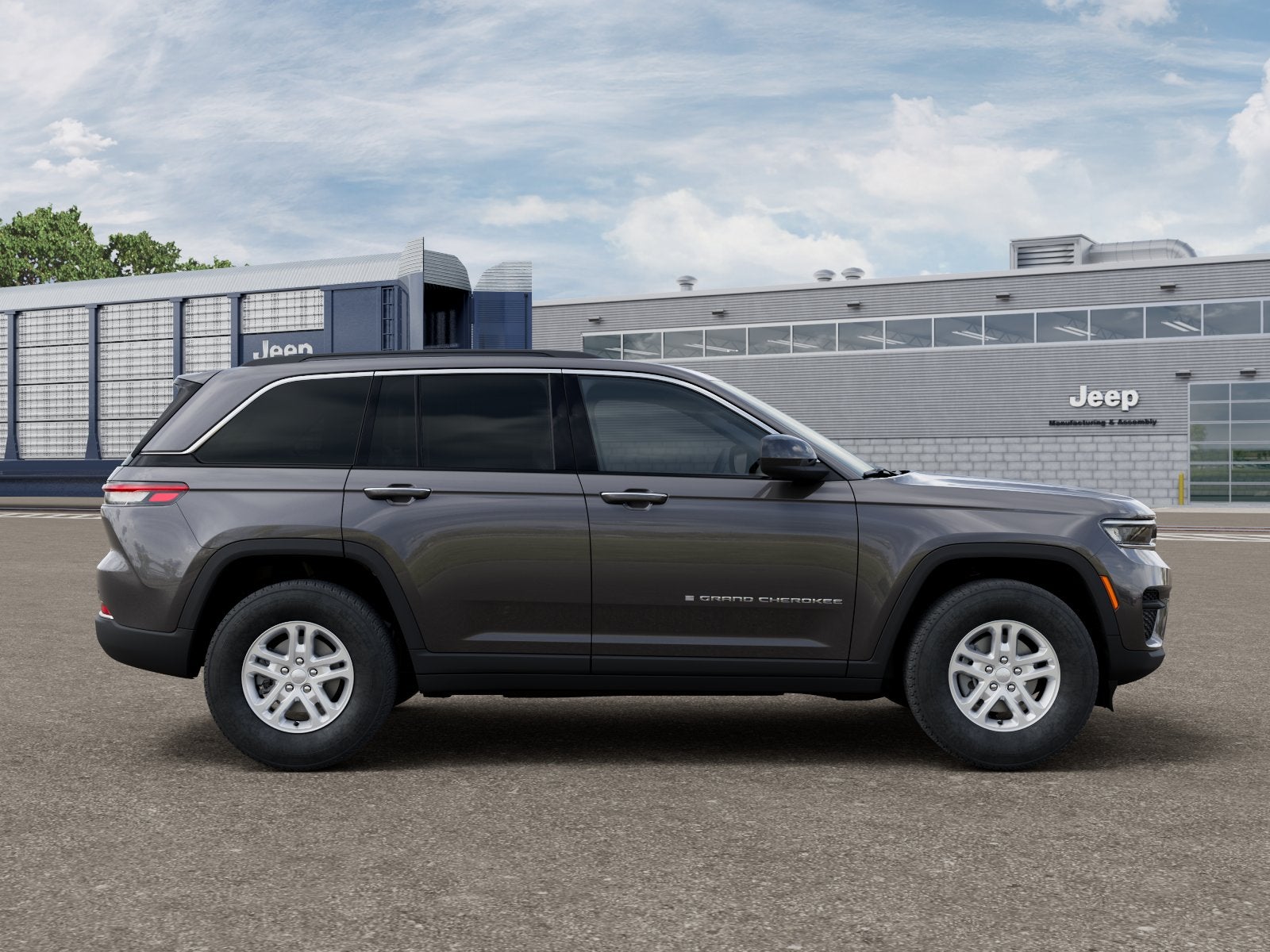 2025 Jeep Grand Cherokee Laredo