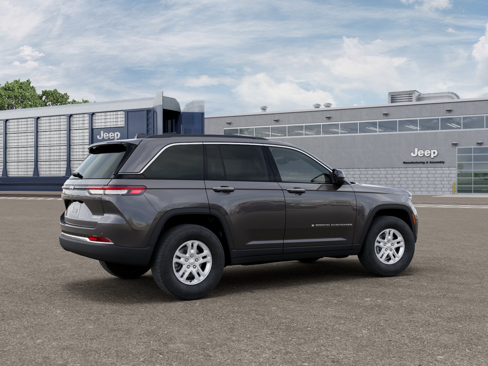 2025 Jeep Grand Cherokee Laredo